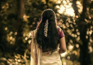 Les secrets de beauté des femmes indiennes pour des cheveux longs et forts